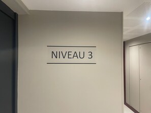Interior - Residance Moderne Et Sercuriser (Romainville)