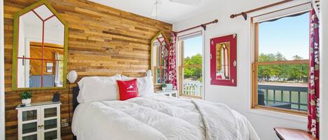 2 bedrooms, iron/ironing board, WiFi (free), bed sheets