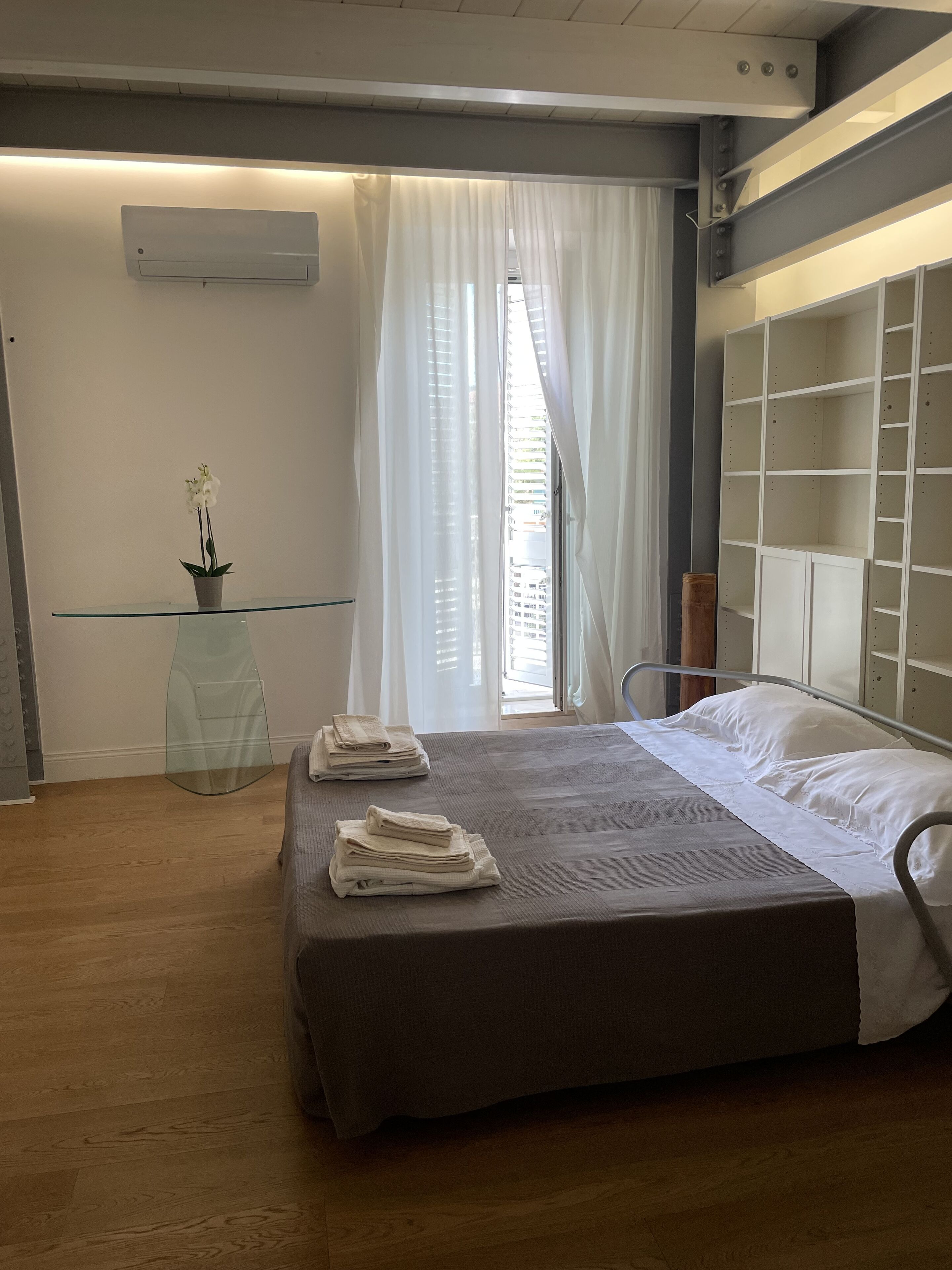 1 camera, ferro/asse da stiro, Wi-Fi, lenzuola