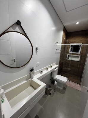 Toilet paper - House with Gated Community, Swimming Pool and Nature View, Ibiuna  (Paruru)