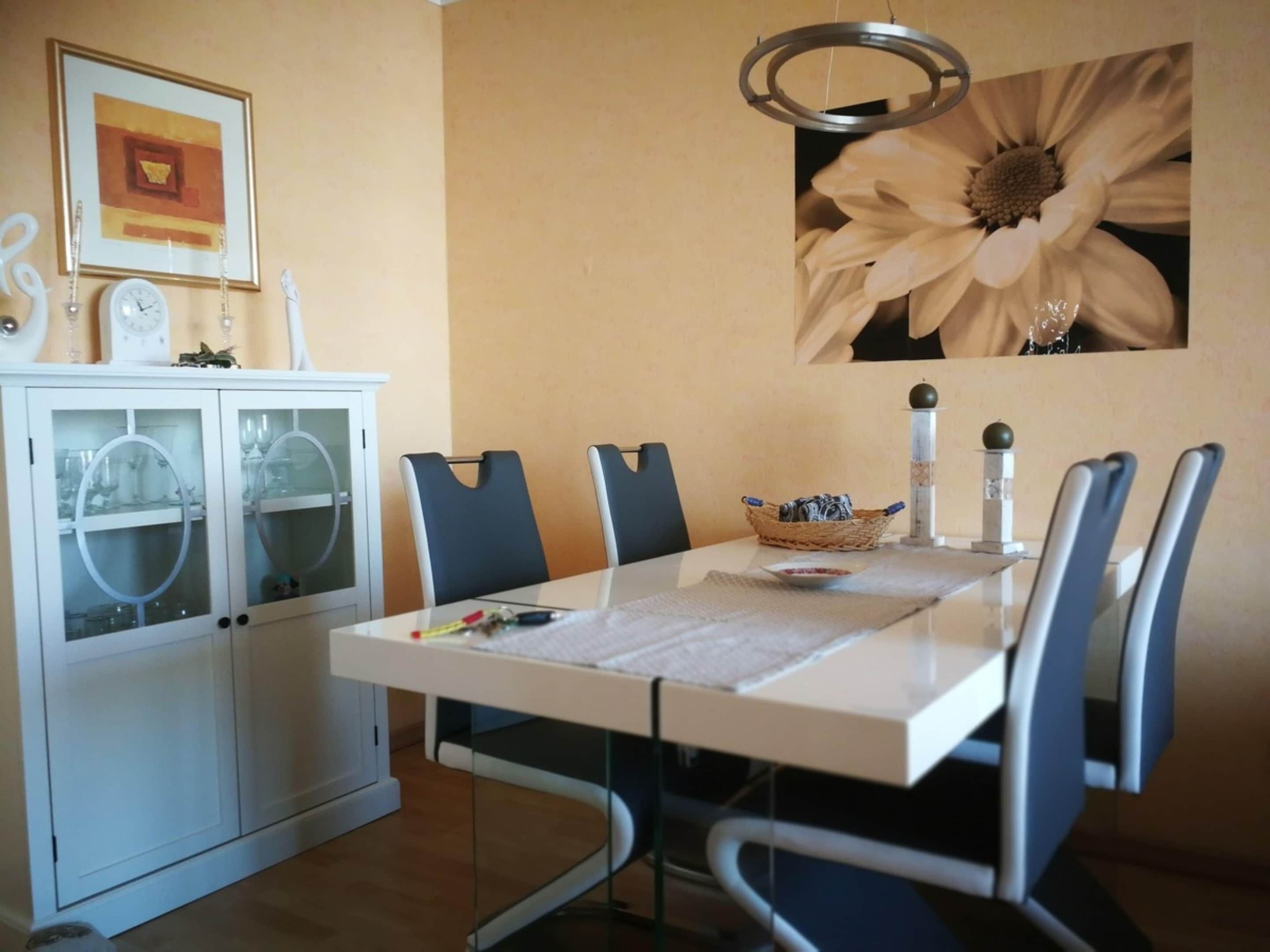 Apartment | Dining