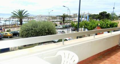 Apartment in Spain With Stunning Beach Views