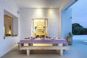 Villa | Balcony
