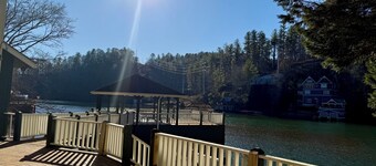 <<NEW>> LAKE LEVEL Green Acres – Your lakefront place to be!