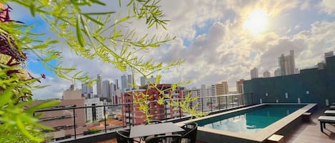 室外游泳池