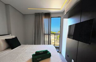 2 bedrooms, individually furnished, free WiFi, bed sheets