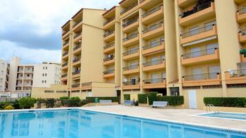 Apartamento | Piscina | Una piscina al aire libre