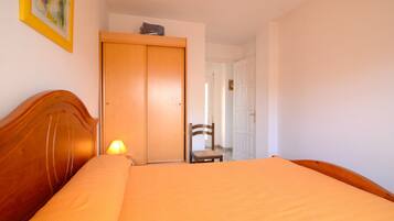 Apartment | 2 bedrooms, iron/ironing board