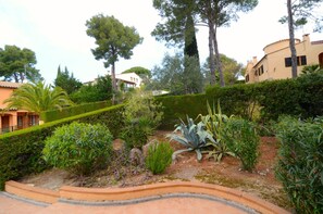 Garden - The Villa In Estartit (Torroella de Montgrí)