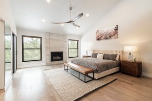 4 bedrooms, free WiFi, bed sheets