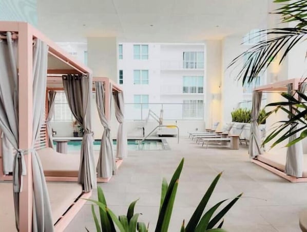 Piscine extérieure, piscine chauffée