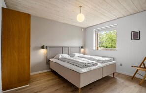 3 室のベッドルーム、旅行用ベビーベッド、WiFi (無料)