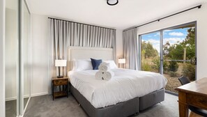 4 dormitorios, tabla de planchar con plancha, wifi y ropa de cama