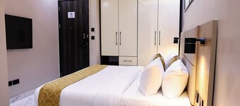 Ringruby Hotel, Oduduwa Way