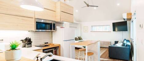 Fridge, microwave, dishwasher, coffee/tea maker