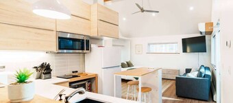 Boutique Riverside Loft Near Downtown