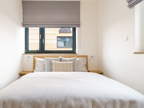 2 bedrooms, Internet