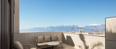 Suite, 1 chambre, terrasse, vue ville | Vue sur la ville
