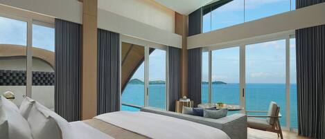 Villa - 1 sovrum - havsutsikt - ovan vatten | Individuell inredning, unika möbler, skrivbord och strykjärn/strykbräda