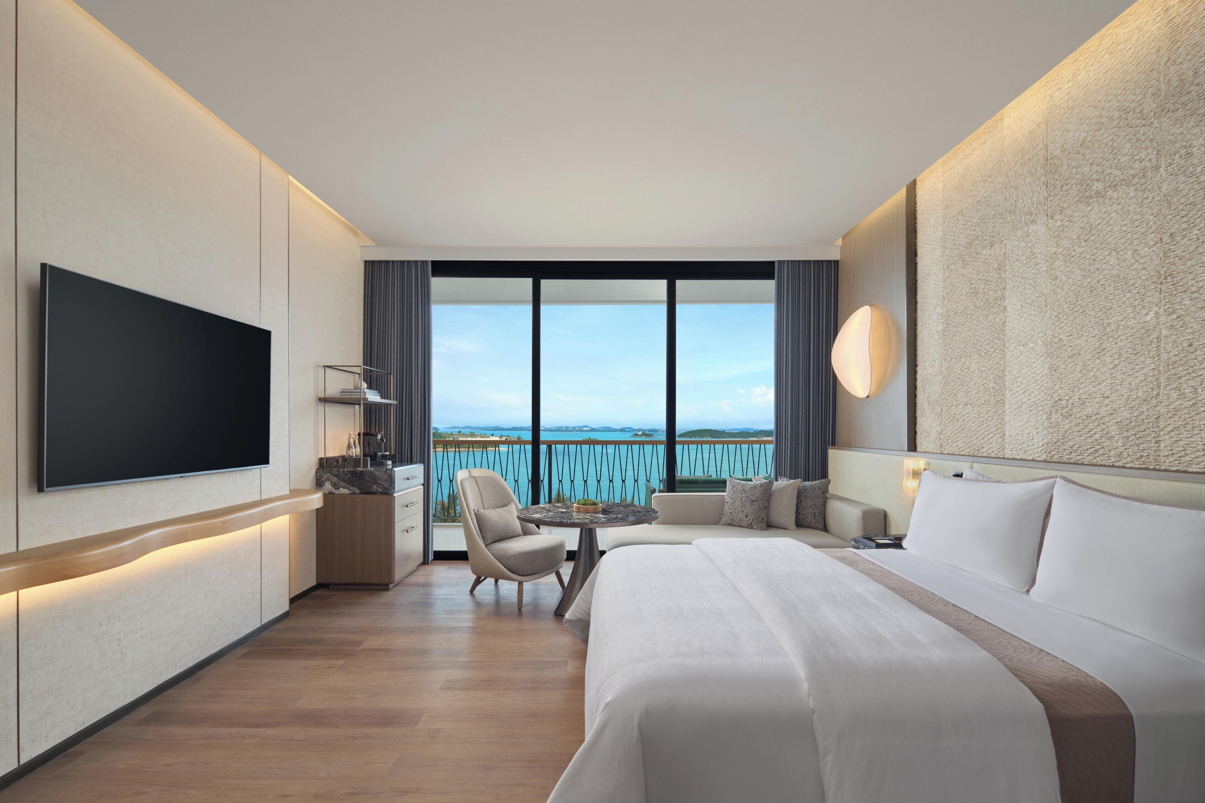 Family Room, 1 King Bed, Balcony, Ocean View (Bunk Beds)