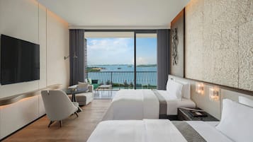 Deluxe Room, 2 Twin Beds, Non Smoking, Ocean View (Balcony) | Individually decorated, individually furnished, desk, iron/ironing board