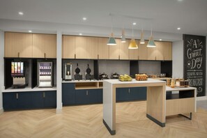 Tägliches inbegriffenes kontinentales Frühstück