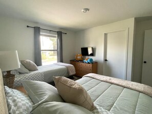3 habitaciones, tabla de planchar con plancha y wifi