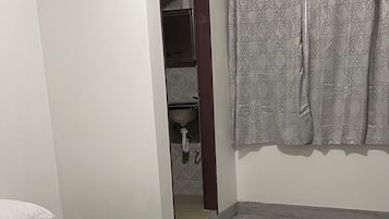 1 quarto, ferros/tábuas de passar roupa, Wi-Fi, roupa de cama