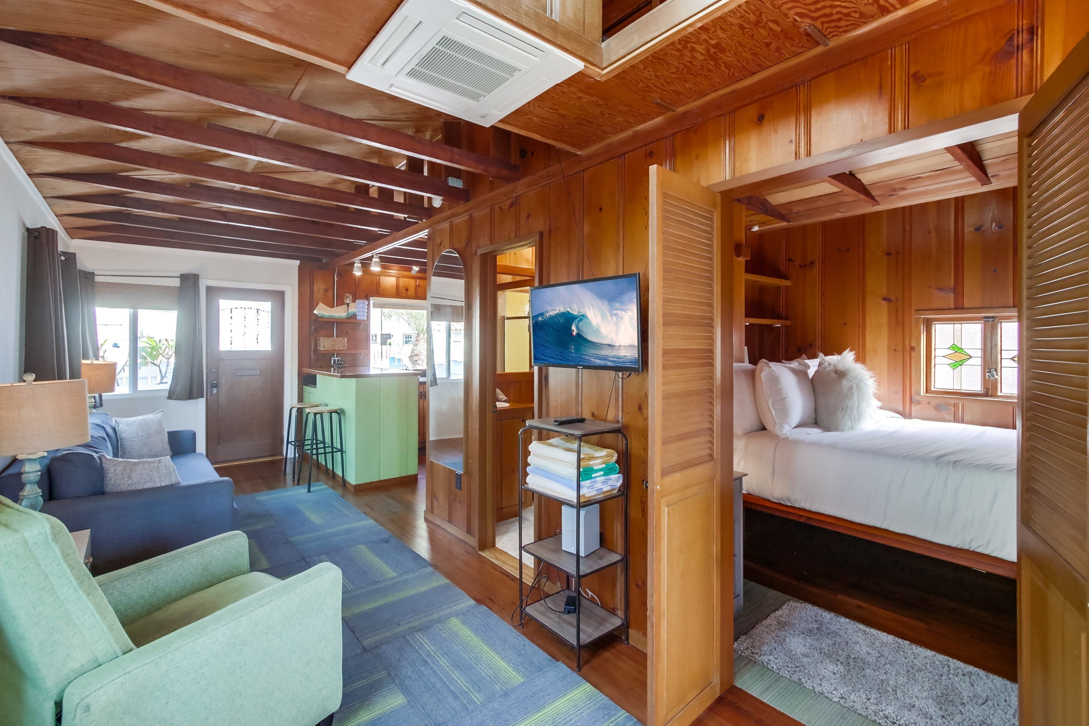 1 bedroom, iron/ironing board, free WiFi, bed sheets