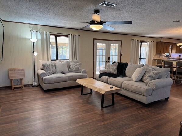 Smart TV, fireplace, table tennis, books