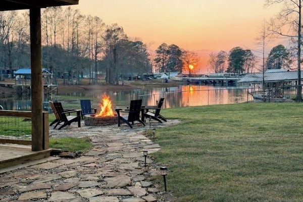 Firepit with seating