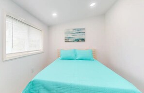 3 bedrooms, travel crib, free WiFi, bed sheets