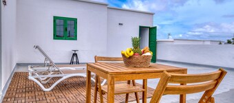 Casa NoPasaNada, estudio La Graciosa Sea View