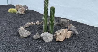 NoPasaNada: apartmento privado el Hierro, vistas al jardín