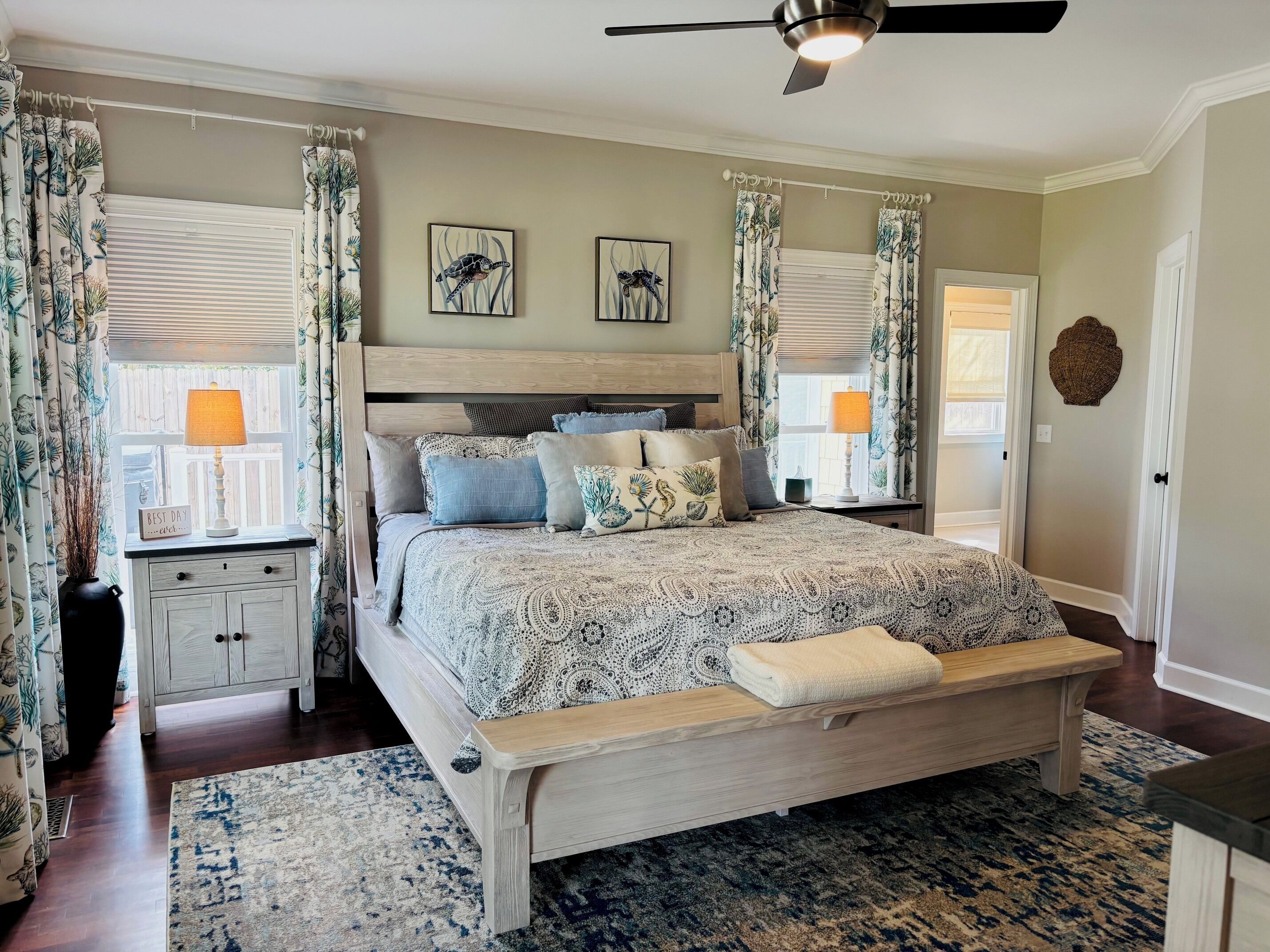 3 chambres, fer et planche à repasser, Wi-Fi, draps fournis