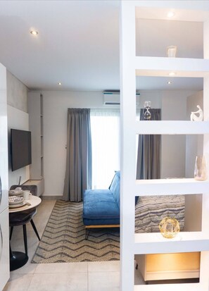 1 slaapkamer, een strijkplank/strijkijzer, wifi, beddengoed