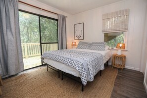 4 bedrooms, free WiFi, bed sheets - Southern Grove - 4 BR Oceanside with Private Pool (Southern Shores)
