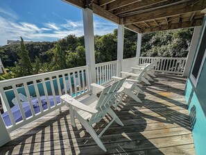 Property grounds - 6 BR Home in Southern Shores w/Private Pool, Hot Tub, Elevator (Southern Shores)