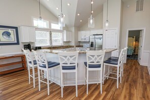 Fridge, microwave, oven, stovetop - 6 BR Home in Southern Shores w/Private Pool, Hot Tub, Elevator (Southern Shores)