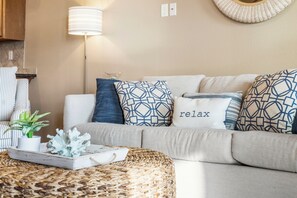 Smart TV - Dreamy Walk-In Branson Escape w/ Lakeview • Sunroom + Patio • Near Moonshine Beach (Branson)
