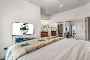 2 chambres, fer et planche à repasser, Wi-Fi gratuit, draps fournis