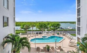 Pool - Marina Bay Club, North Naples Florida, Charming 2-bedroom condo with AC, WiFi
(Naples)
