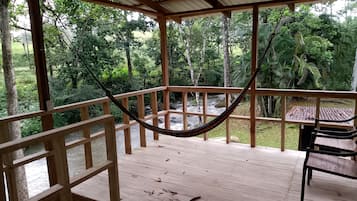 Basic House, River View | Terrace/patio