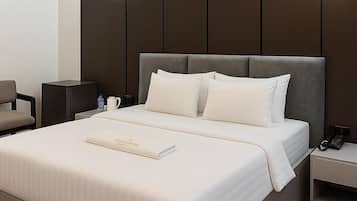 Suite Royal | 1 camera, una scrivania, postazione laptop, Wi-Fi gratuito