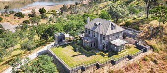 Spacious Luxurious Villa Overlooking Millerton Lake