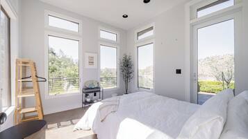 5 chambres, bureau, lit parapluie, Wi-Fi