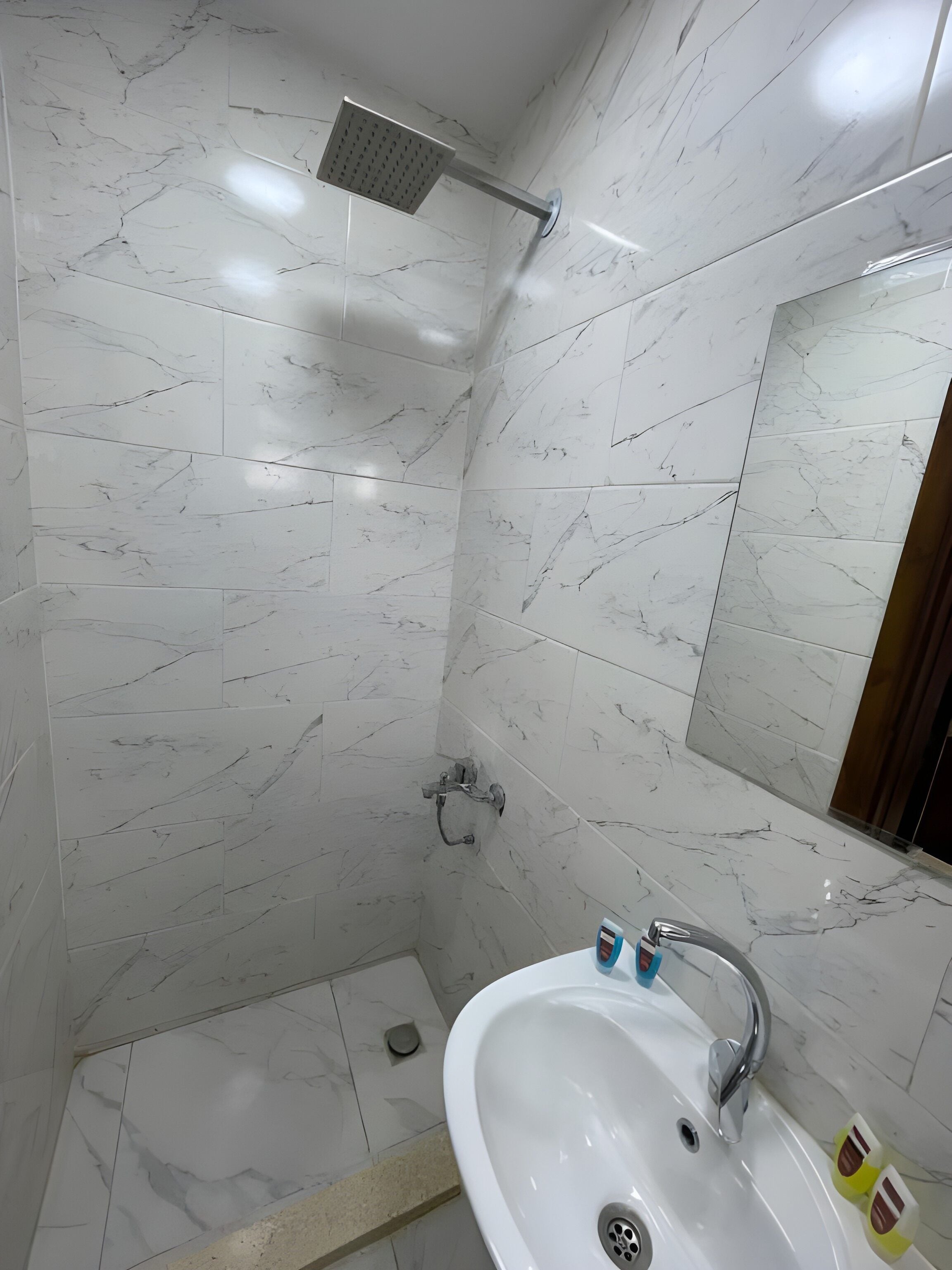 Foto - Middle east pyramids view