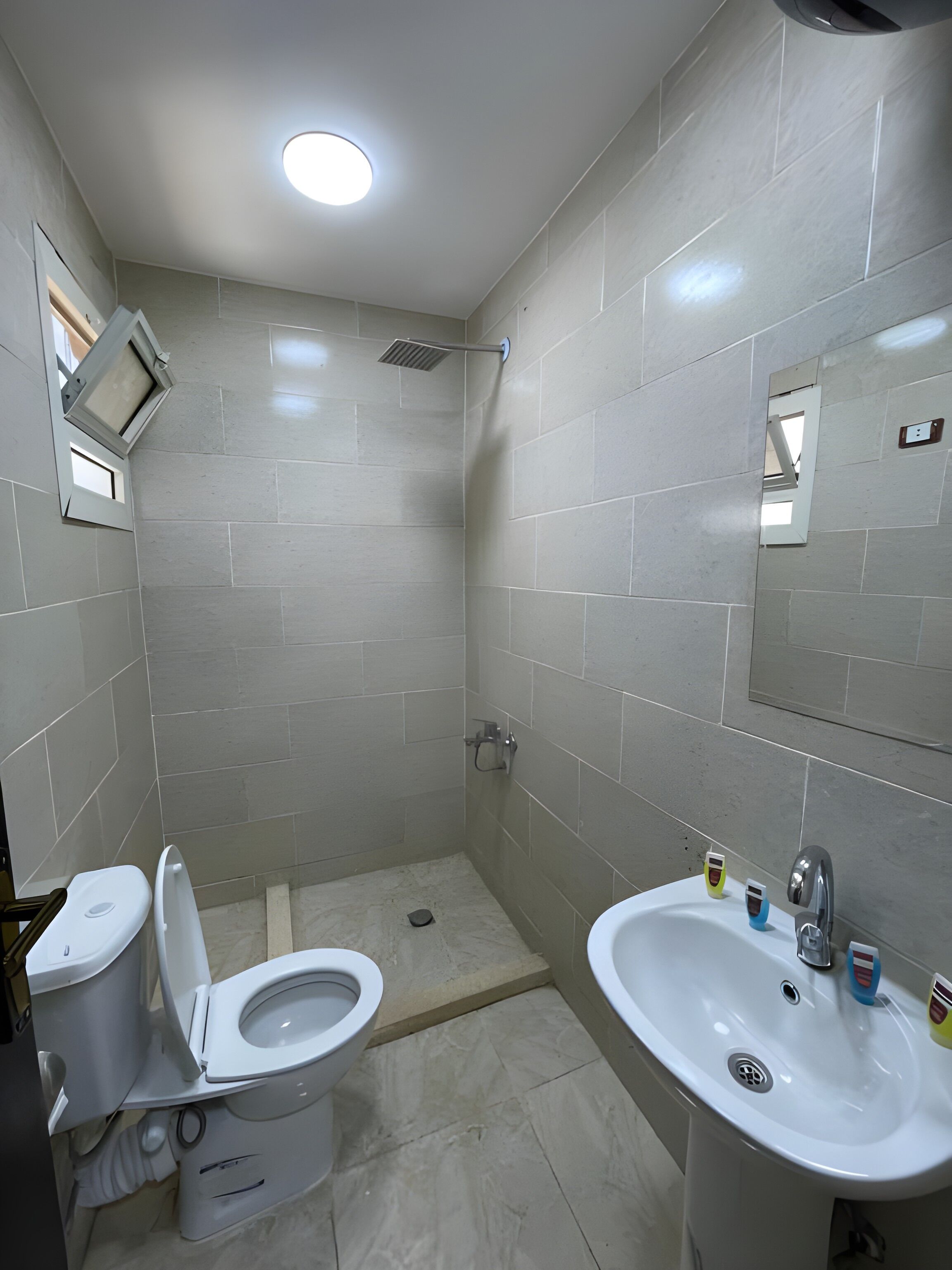 Foto - Middle east pyramids view