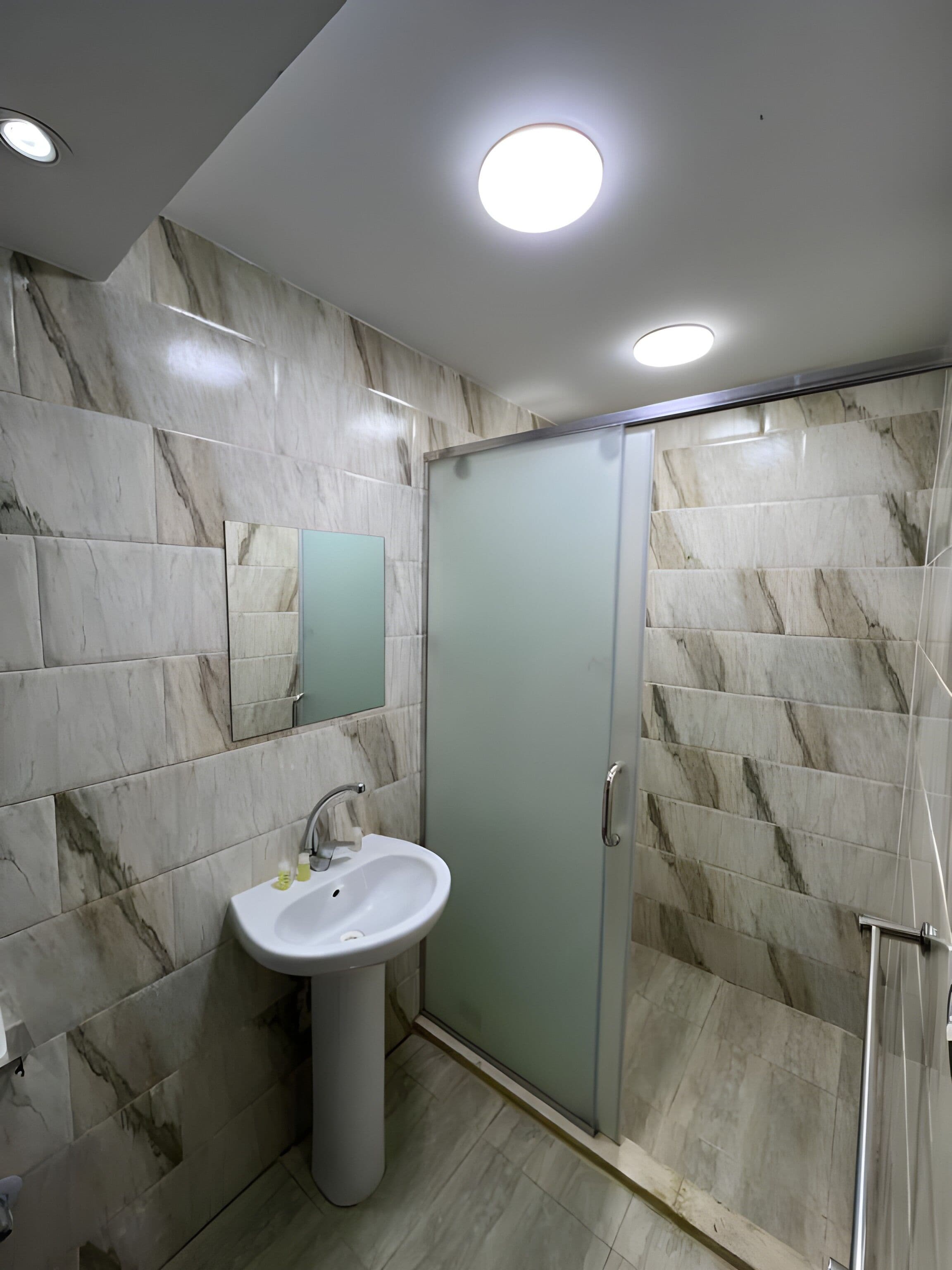 Foto - Middle east pyramids view