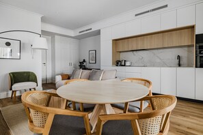 Interior - Blueground | Bernabeu, AC & w/d, nr stadium (Madrid)